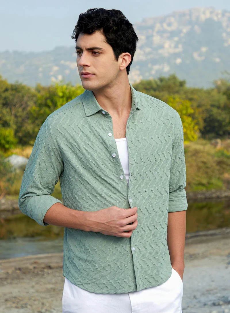Campus Sutra Men's Mint Green Herringbone-Tactile Shirt
