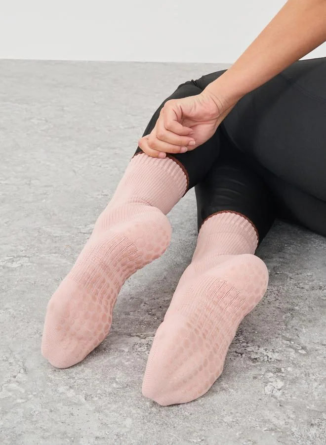 Styli Styli Contrast Trim Silicon Base Yoga Socks