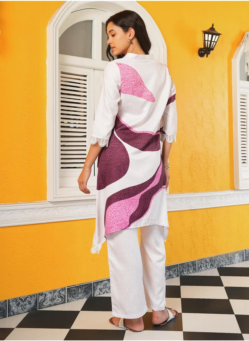  قصة Women's Daisy White & Plum Purple Flowing Petalia Kurta Set