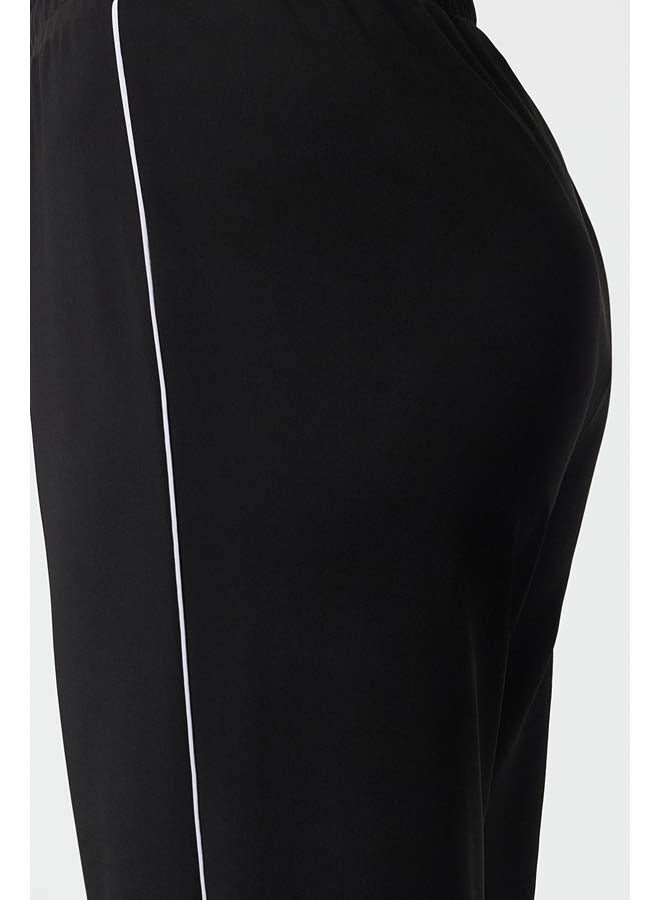 trendyol Black Diver/Scuba Fabric Piping Detailed Sports Knitted Sweatpants THMAW25EA00010 - Image 3