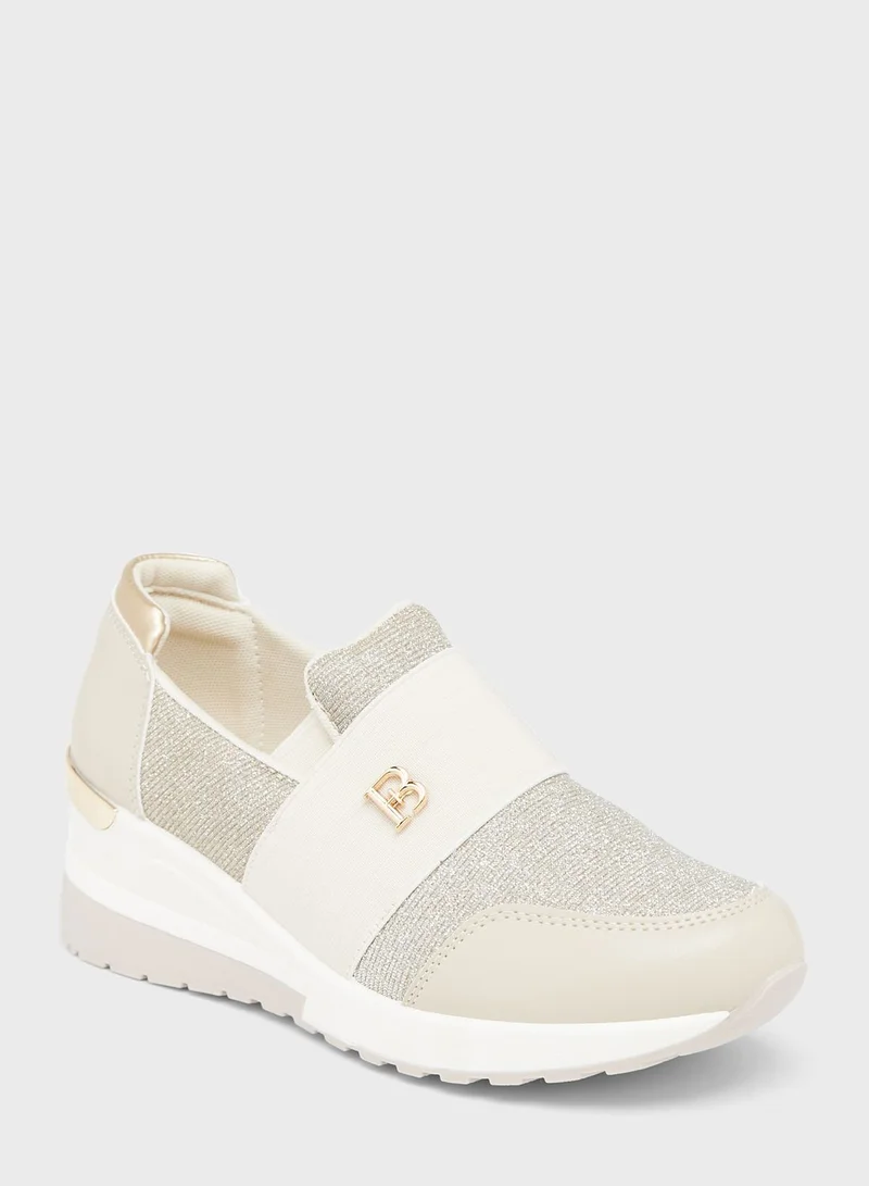 shoexpress Casual Shoes