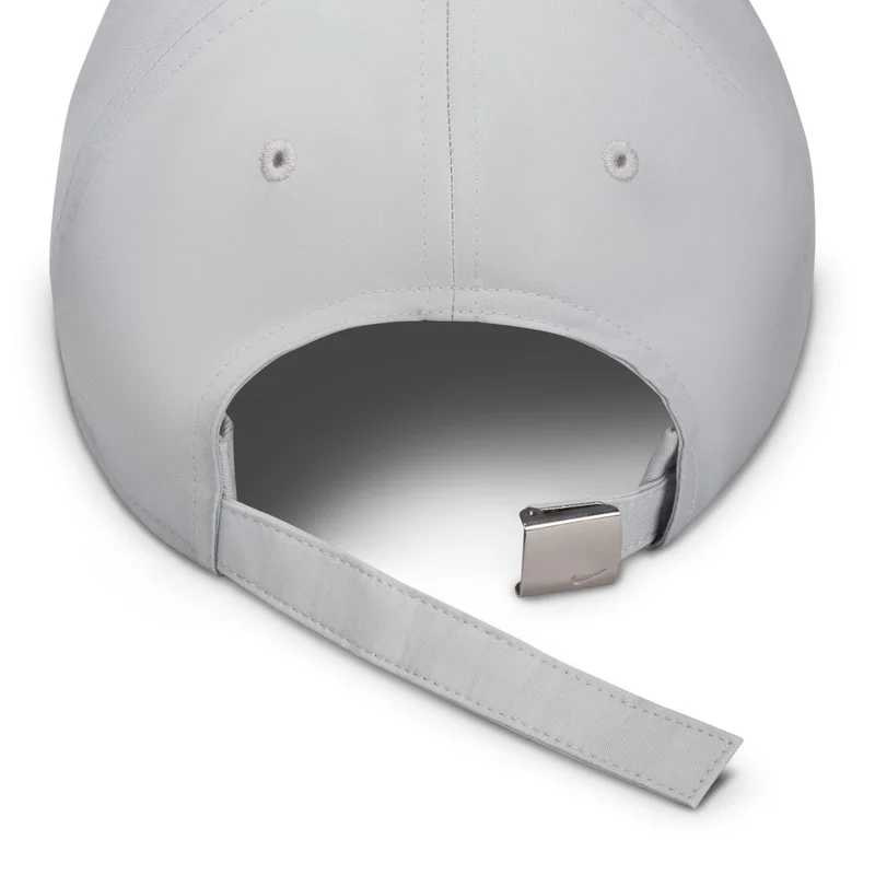 نايكي قبعة معدنية بشعار سووش