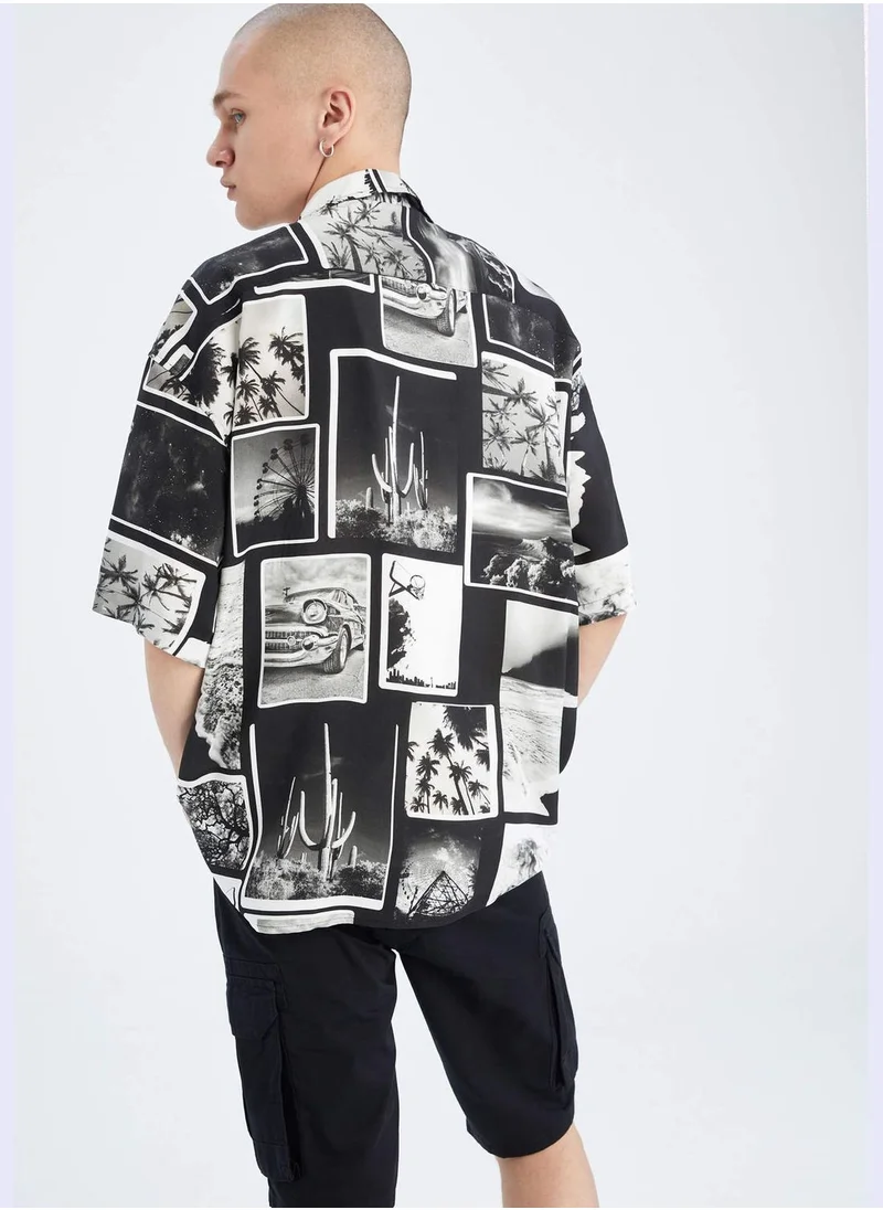 ديفاكتو Man Oversize Fit Woven Short Sleeve Shirt