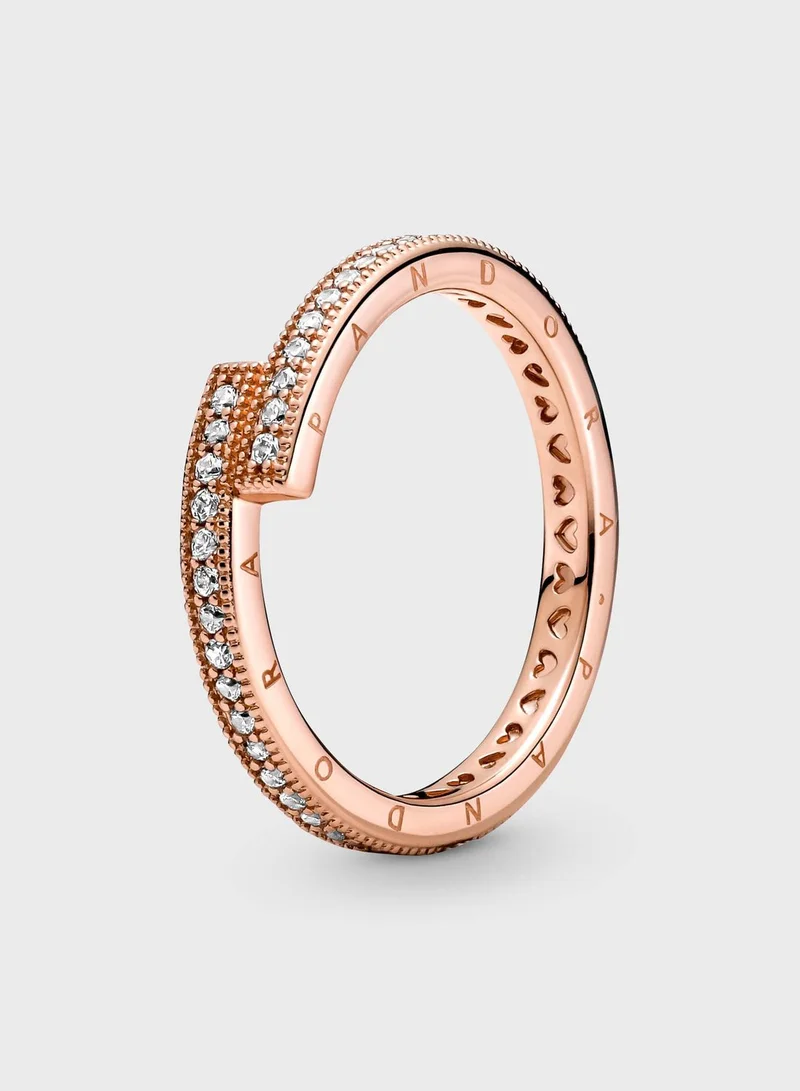 PANDORA Sparkling Overlapping Ring