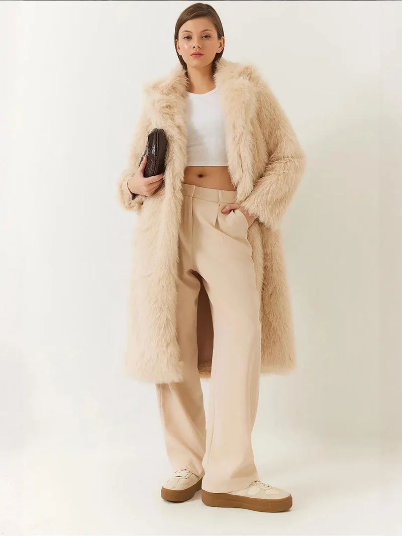 بيانكو لوتشي معطف طويل بغطاء رأس من الفرو الصناعي من لوكسي