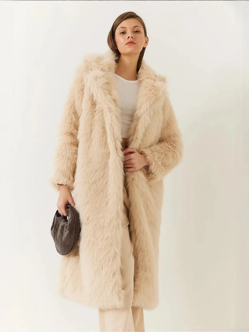 Bianco Lucci Dusty White Long Faux Fur Coat with Shawl Collar for Women | Best Price UAE