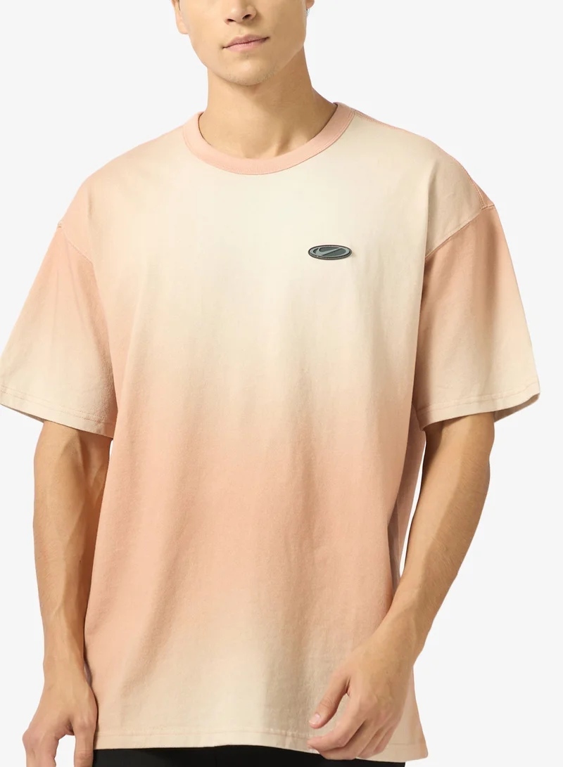 نايكي تيشيرت أساسي فاخر من إن إس دبليو