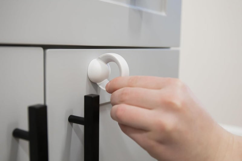 Regalo Home Safety Magnetic Cabinet and Drawer Lock AwardWinning Brand 4Pack Includes 4 Magnetic Cabinet Locks 1 Magnetic Key Easy Install 3M Adhesive White - Image 5