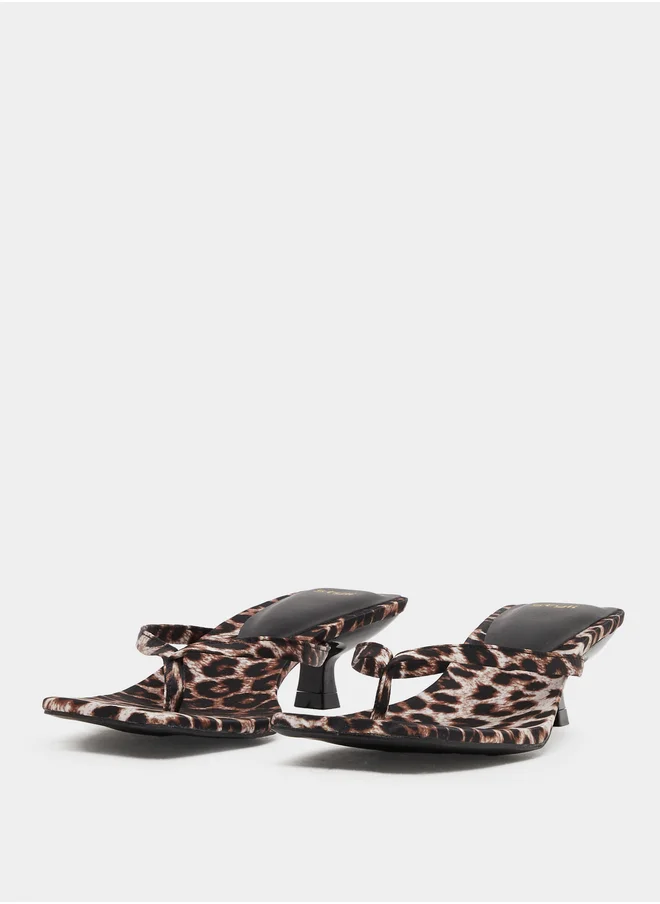 Styli Animal Print Thong Toe Kitten Heel Sandals