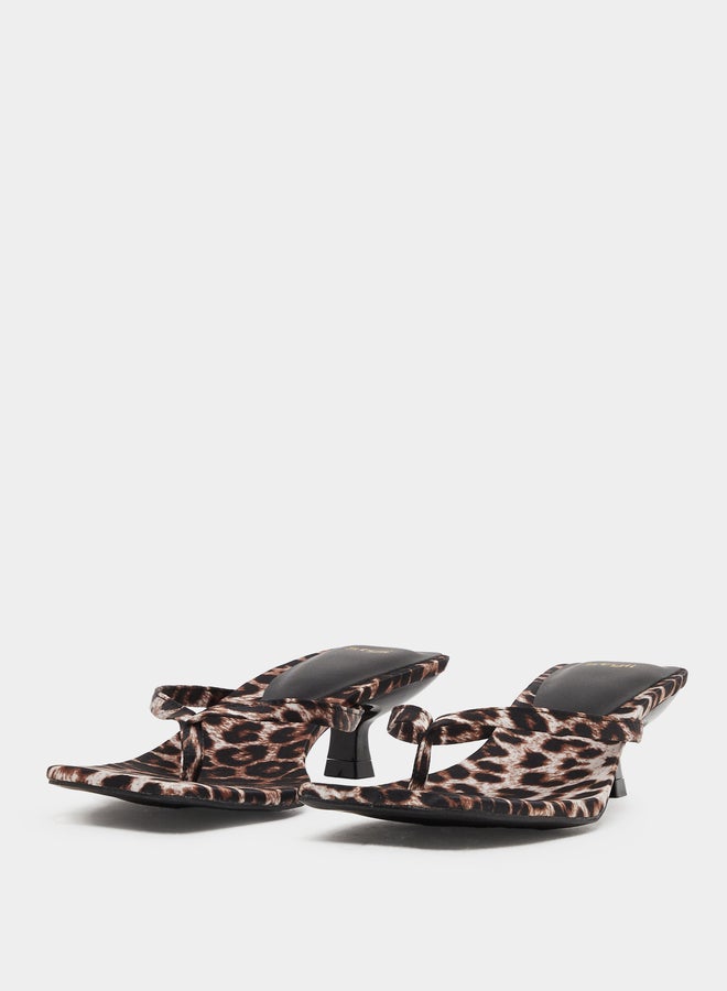 Styli Animal Print Thong Toe Kitten Heel Sandals  - Image 2