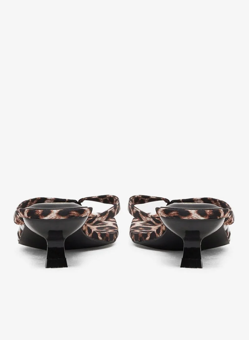 Styli Styli Animal Print Thong Toe Kitten Heel Sandals