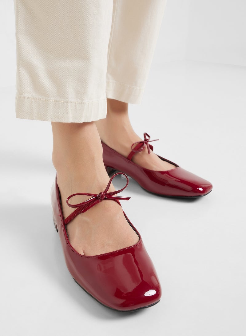 STEVE MADDEN Low Heel Belted Pumps  - Image 5