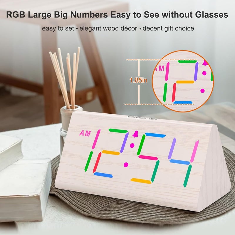 دريم سكاي منبه خشبي رقمي من لغرفة النوم - ساعة مكتب كهربائية RGB بأرقام كبيرة، منفذ USB، إنذار عالٍ للنوم الثقيل، تحكم في الخافت ومستوى الصوت، غفوة، ديكور خشبي (يعمل بمحول) - Image 2