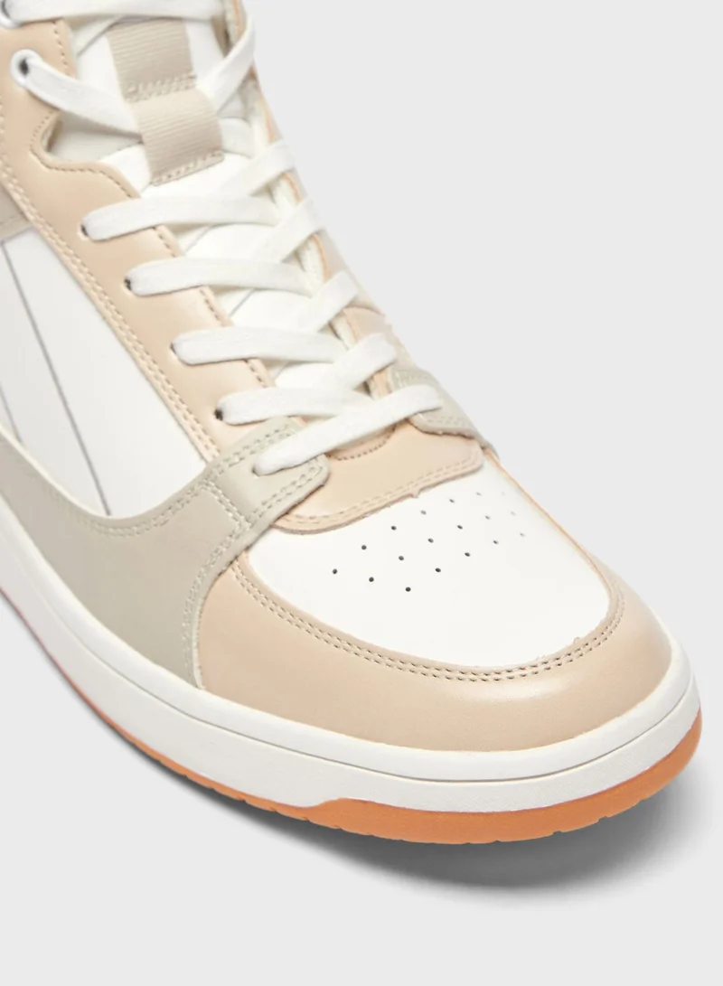 لي كوبر Lace Up High Top Sneakers