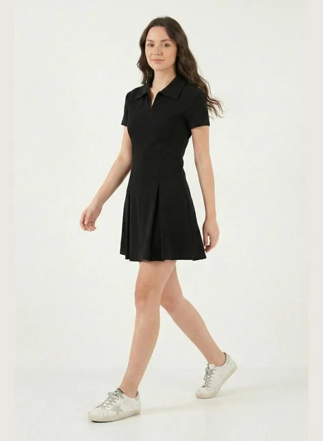 ليلا Lela Fitted Classic Collar Zipper Detail Pleated Mini Dress Women's Dress 5866659