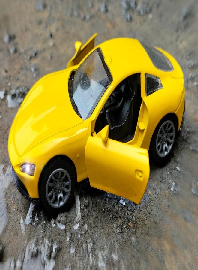 روحاني سيارة لعبة RUHANI المعدنية من طراز Innova تعمل بالسحب للخلف مع صوت وإضاءة وأبواب قابلة للفتح للأطفال بمقياس 1:36 (أصفر) - Image 5