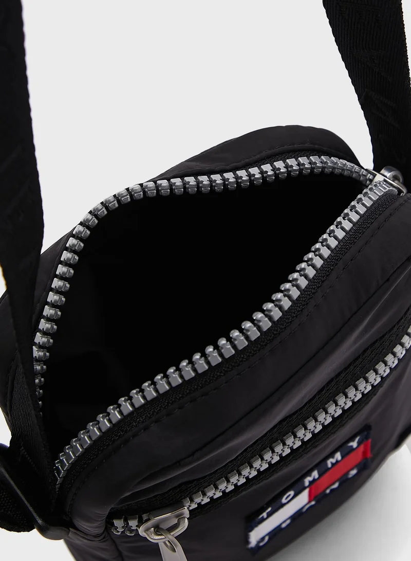 TOMMY HILFIGER Narrow Strap Messenger Bag