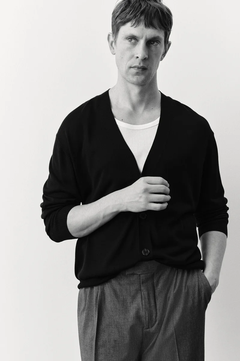 اتش اند ام Regular Fit Fine-knit cardigan