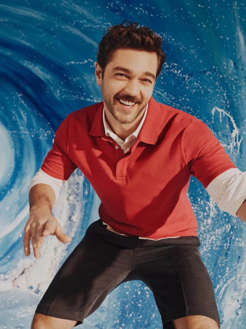 كيب تيشيرت قطني 100%، أحمر سادة، بياقة بولو - Image 2