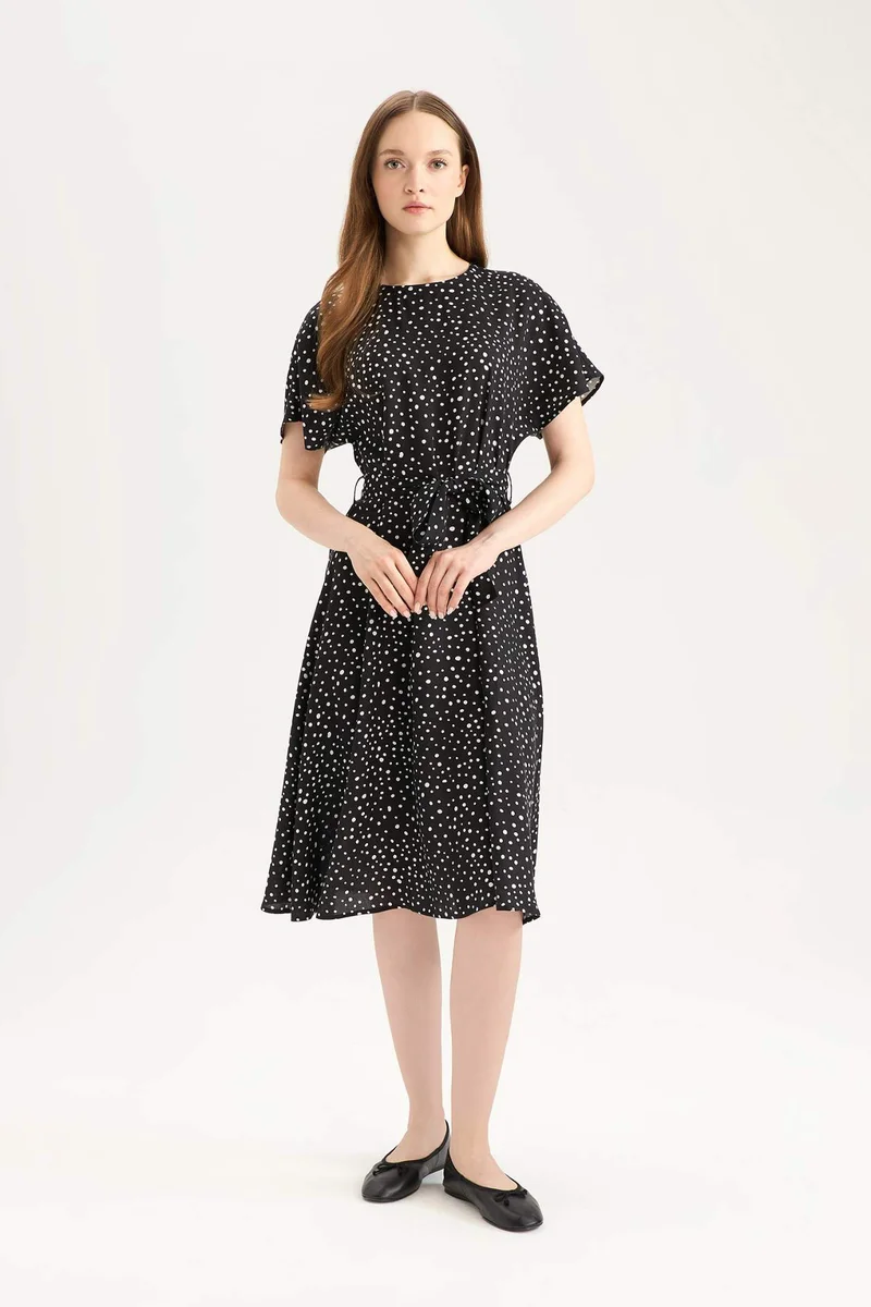 ديفاكتو Regular Fit Crew Neck Patterned Belted Midi Dress
