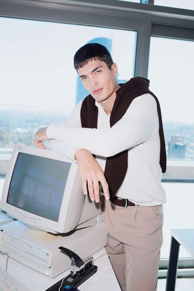 DeFacto Regular Fit Long Sleeve Sweatshirt - Image 1