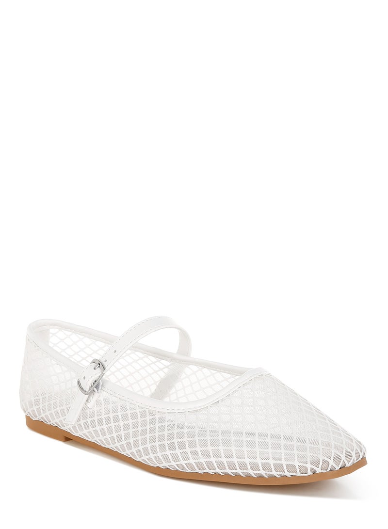 لندن راج حذاء ماري جين مسطح من شبكة باللون الأبيض - Image 2