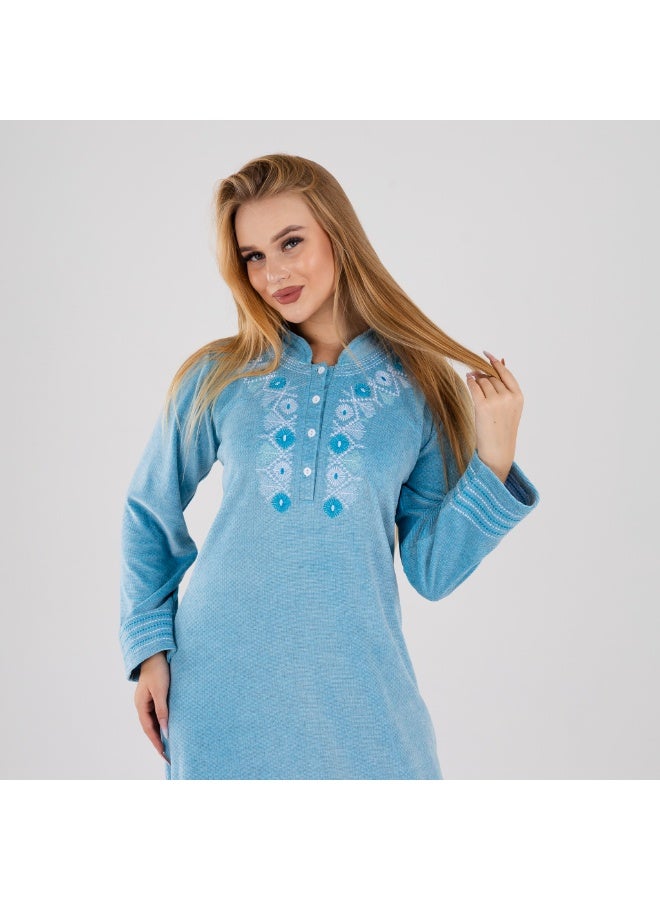 زيكوتكس  جلابية قطيفة شتوية سماوي 🩵 تطريز ناعم - دفء وشياكة للبيت - Image 3