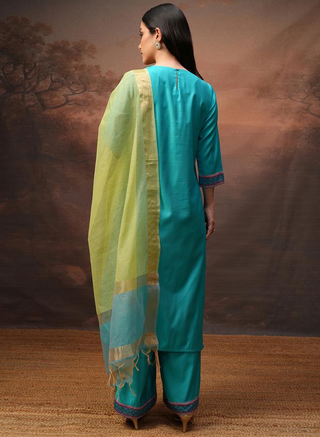 فيشود طقم كورتا نسائي أزرق مطبوع بالزهور - Image 3