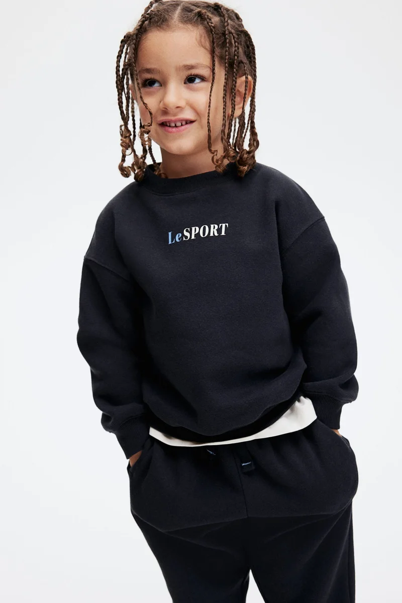 H&M 2-piece sweatshirt and joggers set