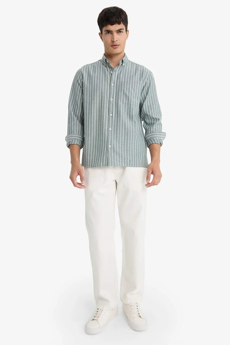 ديفاكتو Regular Fit Polo Neck Woven Striped Shirt