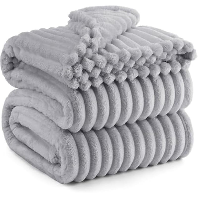 إسكدنيا بطانية بيضاء للاريكة - بطانيات ناعمة ومريحة للنساء، اغطية صغيرة لطيفة للبنات، 200 × 230 سم - Image 1