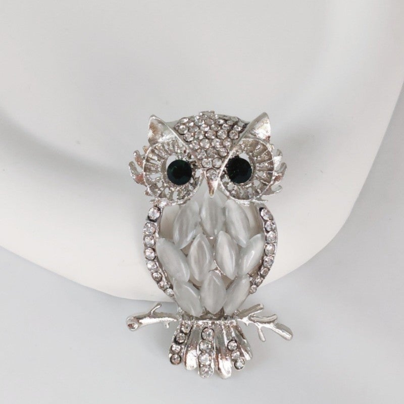 Owl Brooch 5.7*3.5 Cm: Dual-Tone Design With Captivating Cat Eye Stone - Whimsical & Sophisticated Charm Fashion Accessory for Owl Lovers, Fashion Enthusiasts, Jacket, Scarf, Bag Adornment - Image 4