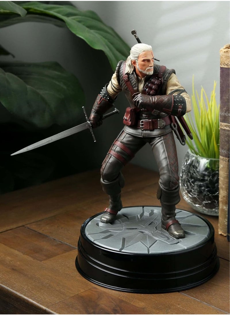 Dark Horse Comics - Comics The Witcher 3: Wild Hunt Geralt Manticore Figure, Standard - Image 1