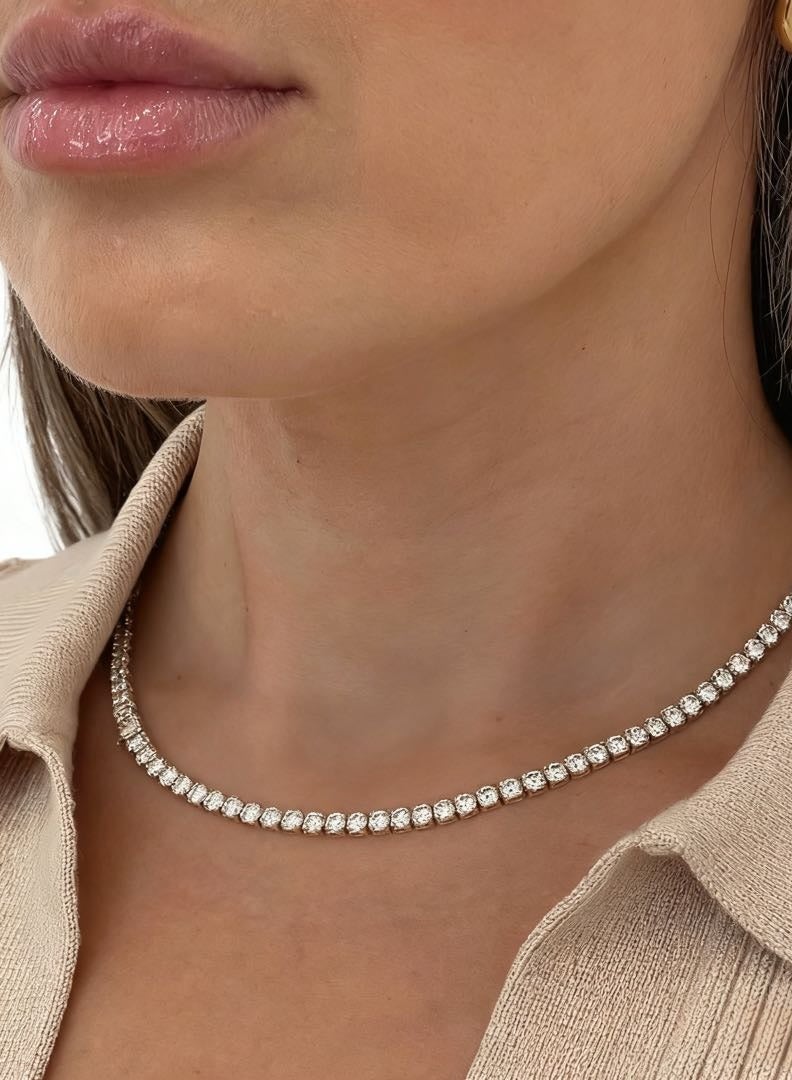 سونداراسوندارا قلادة تنس فاخرة قابلة للتعديل مطلية بالذهب عيار 18 ومزينة بأحجار الزركون من الفولاذ التيتانيومي — هدية مثالية للنساء والفتيات في يوم الحب، ويوم الأم، وأعياد الميلاد، والزفاف، والخطوبة - Image 1