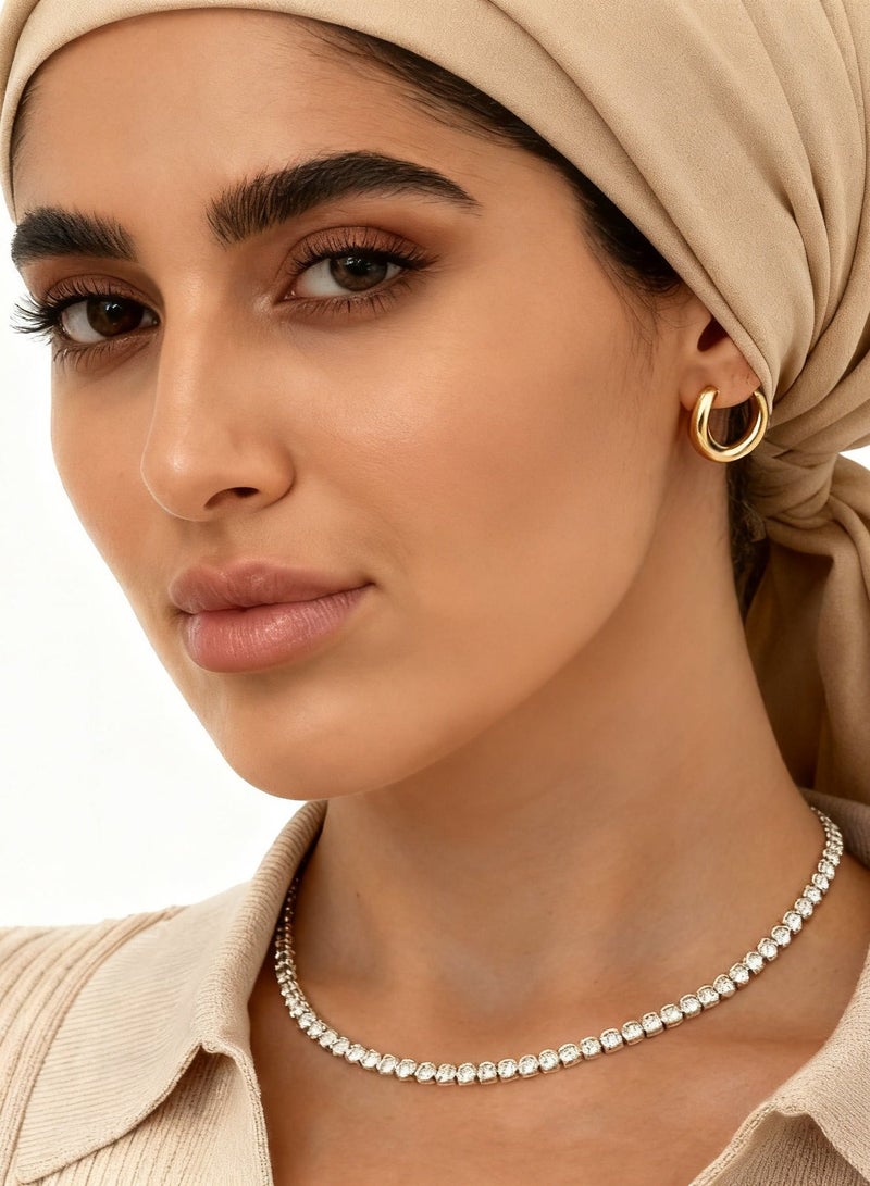 سونداراسوندارا قلادة تنس فاخرة قابلة للتعديل مطلية بالذهب عيار 18 ومزينة بأحجار الزركون من الفولاذ التيتانيومي — هدية مثالية للنساء والفتيات في يوم الحب، ويوم الأم، وأعياد الميلاد، والزفاف، والخطوبة - Image 2