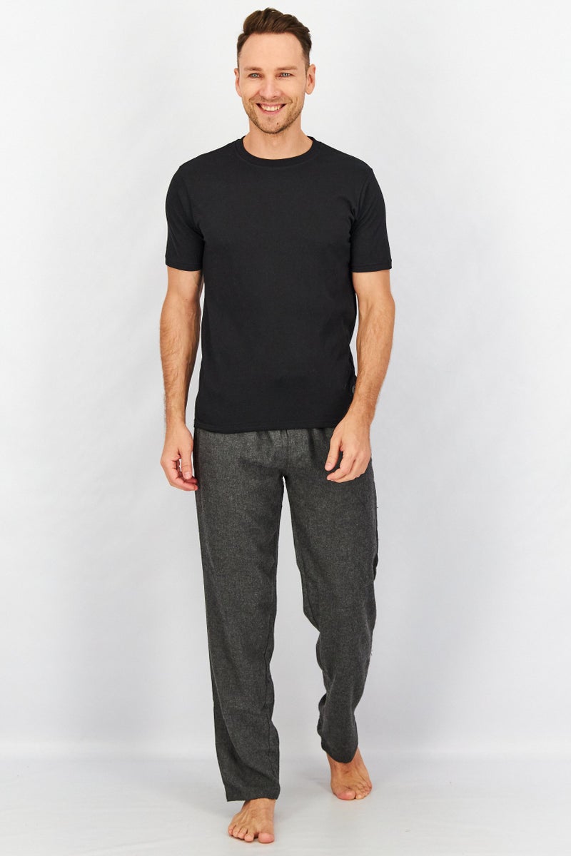 VINCE CAMUTO Men 2 Pcs Plain Short Sleeve Top And Bottom Pyjama Set, Black - Image 1