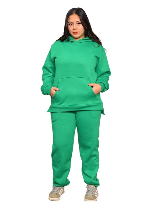 💚 A suit consisting of a hoodie and comfortable and elegant cotton pants 💚  Modern design that suits all times. High quality cotton for all-day comfort. Now available in distinctive colors! size M