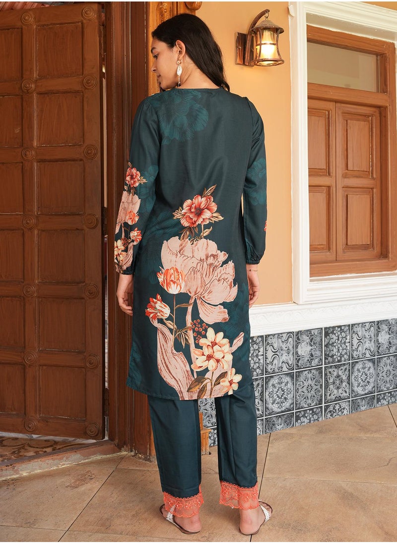  قصة Women's Sacramento Green Ethereal Bloom Kurta Set  - Image 3