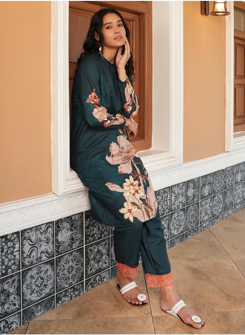  قصة Women's Sacramento Green Ethereal Bloom Kurta Set  - Image 4
