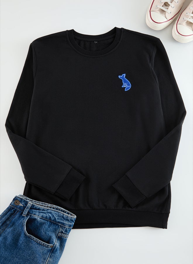 trendyol Black Regular/Normal Cut Crew Neck Fox Patch Detail Sweatshirt - Image 5