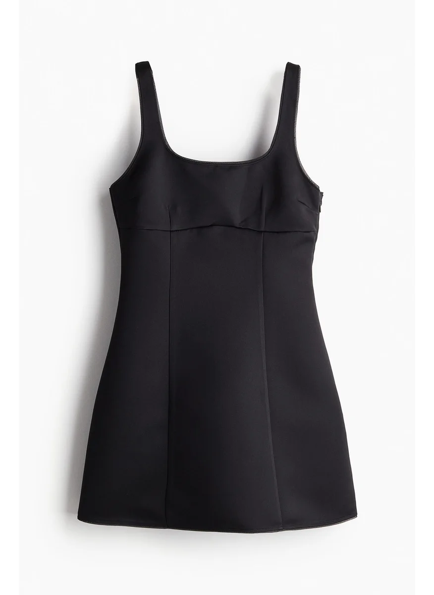 H&M Flared-Skirt Dress