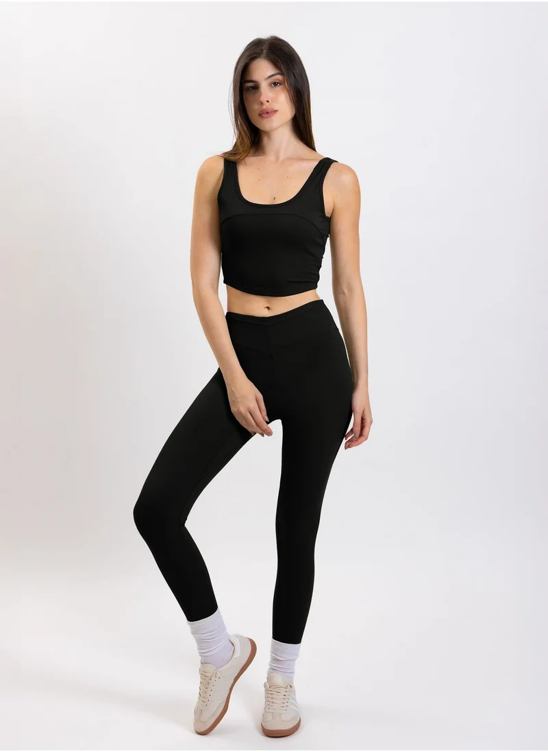 SHAPES DETAILED SOFT CROP TOP