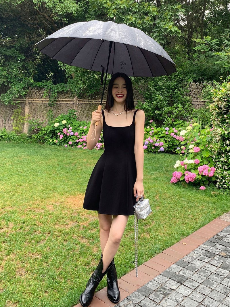 French Style Black Suspender Dress For Women Summer A-Line Short Skirt High-End Elegant Waist Skirt - Image 4