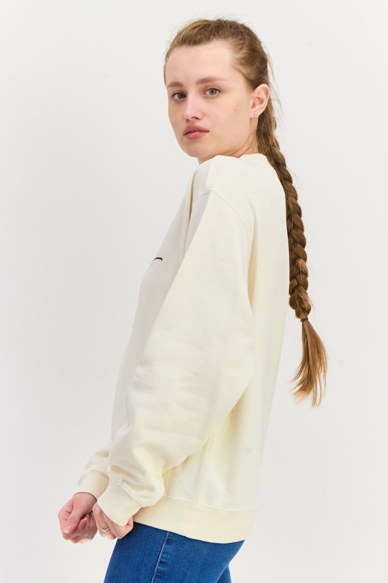 HUGO BOSS سويت شيرت نسائي بياقة دائرية بطباعة جرافيك، بيج - Image 3