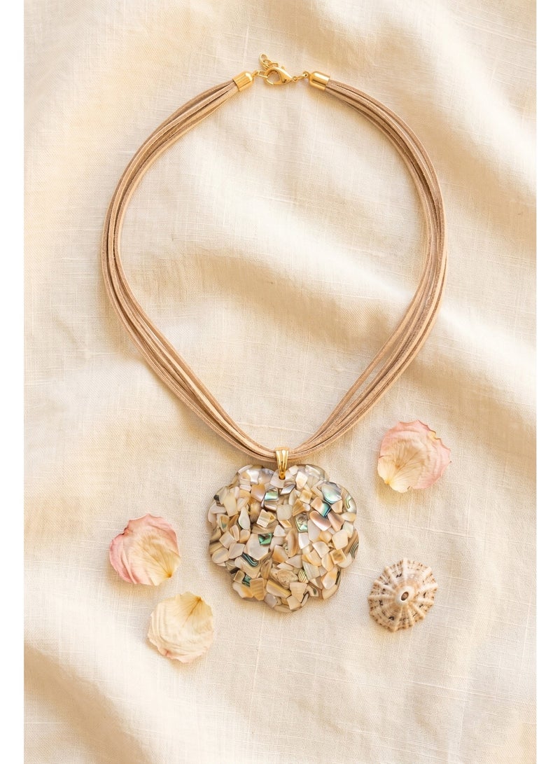 Shein Natural Shell Mosaic Pendant Beige Multi-Layer Suede Necklace Luxury Beach Style Statement Piece - Image 2