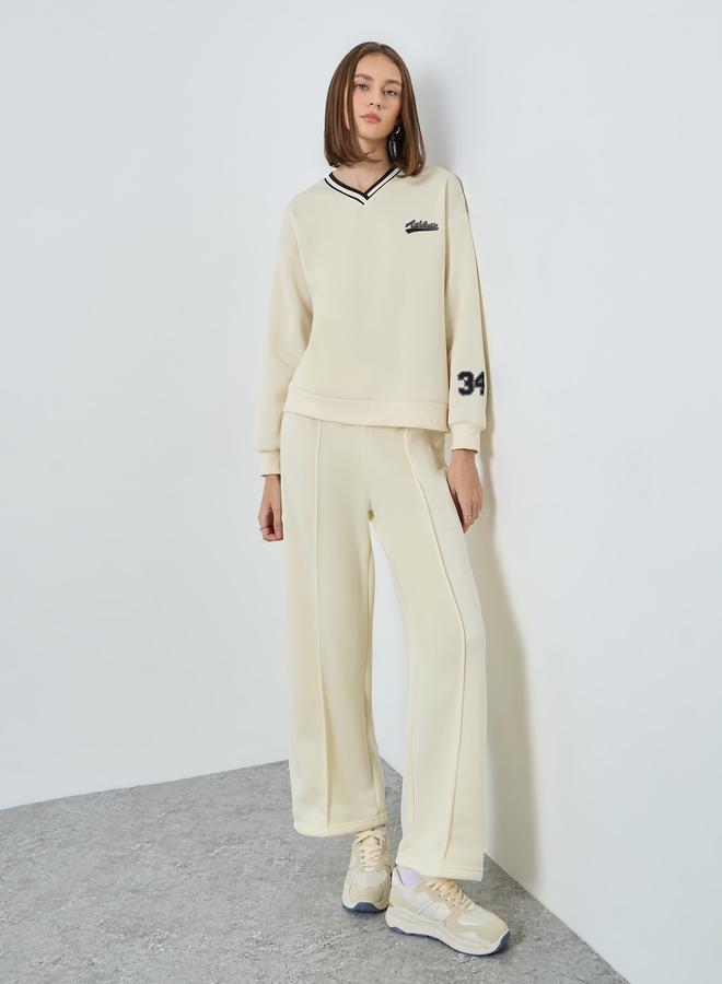 ستايلي سويت شيرت بتصميم رياضي مدرسي - Image 2