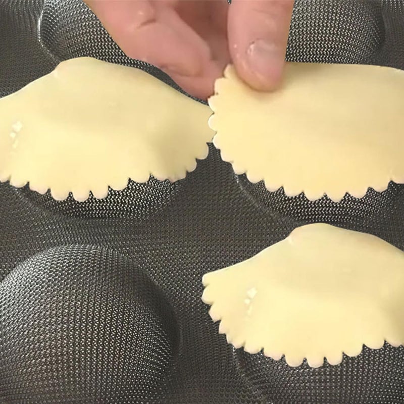 Silicone Bread Mold Non-stick Semi-circular Loaf Pan Perforated Baking Tray for Household and Restaurant Bread Baking Supplies - Image 4