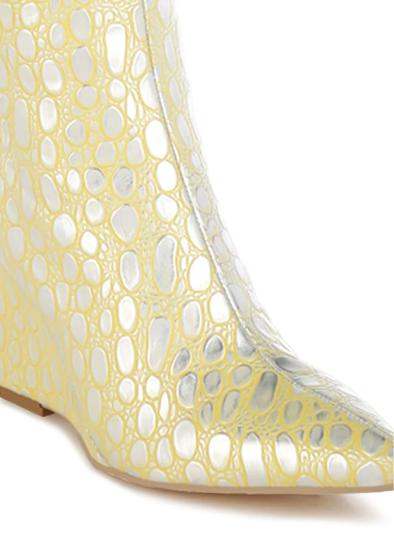 London Rag Tear Shaped Faux Leather Boots in Lime Yellow