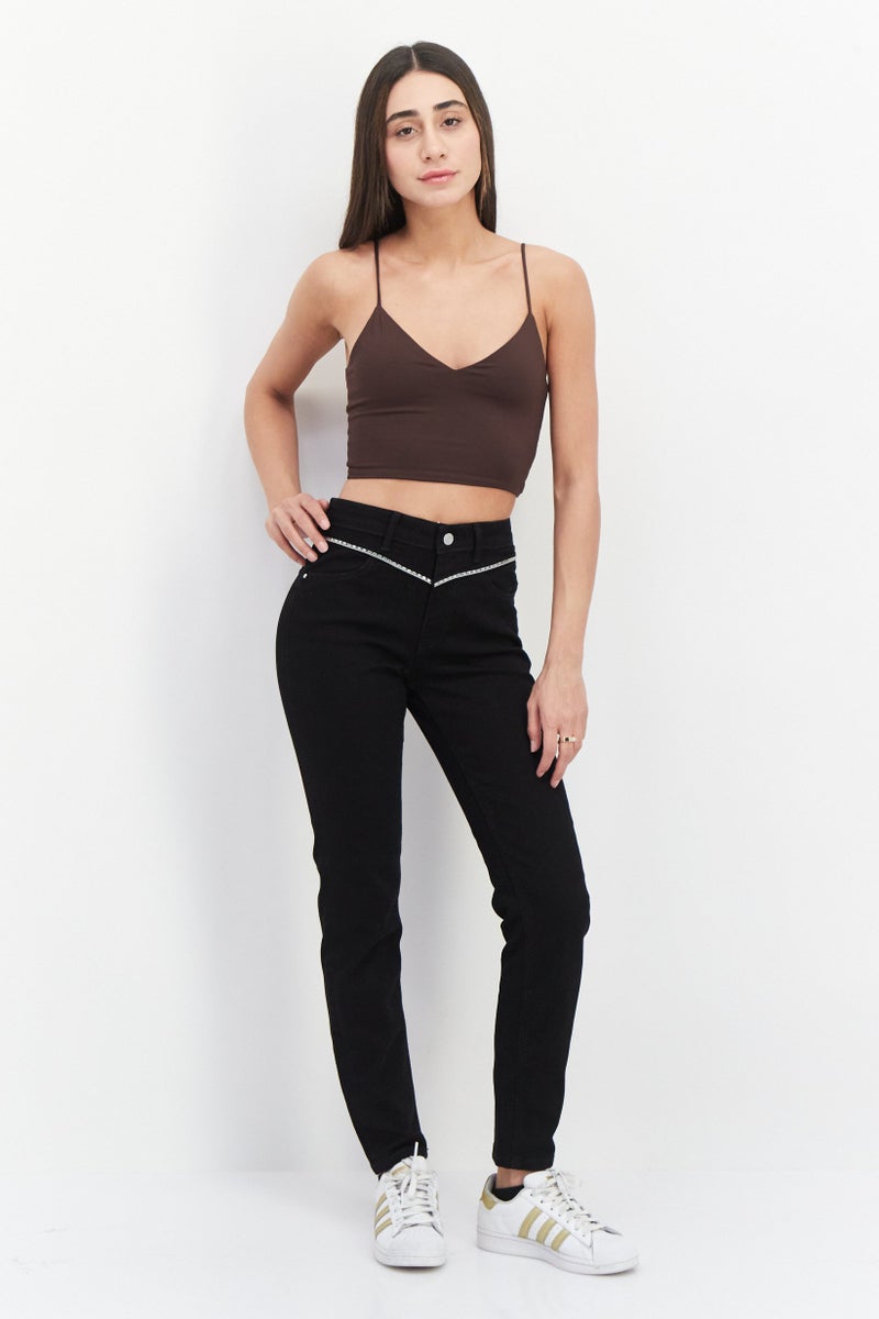 GUESS Women Skinny Fit Solid Stretchable Jeans, Black - Image 2