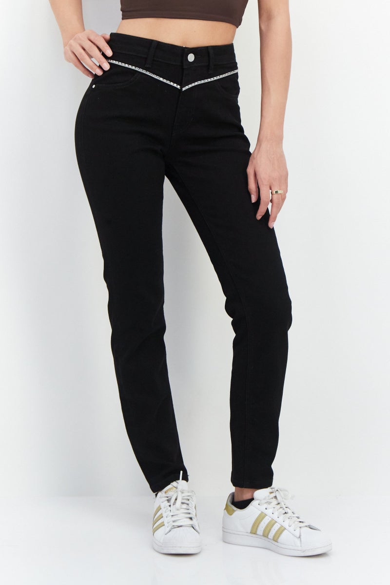 GUESS Women Skinny Fit Solid Stretchable Jeans, Black - Image 1